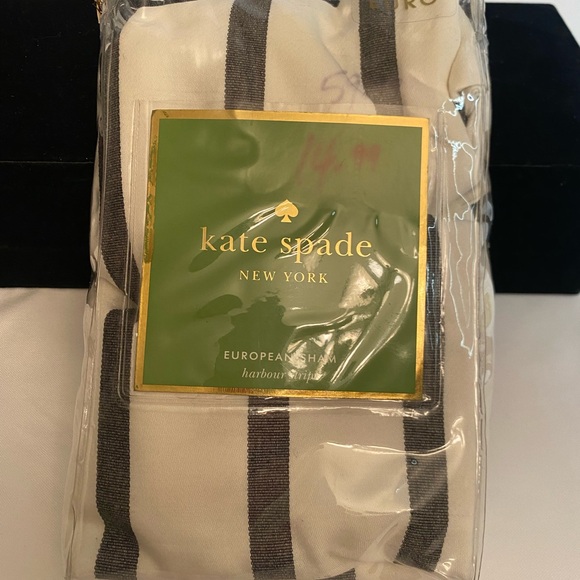 New in package, Kate Spade European sham Harbor stripe black-and-white - Picture 2 of 6